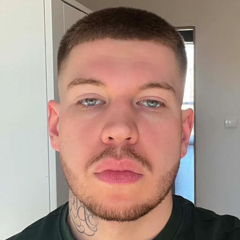 Ariel · Barber, Barber Elbląg